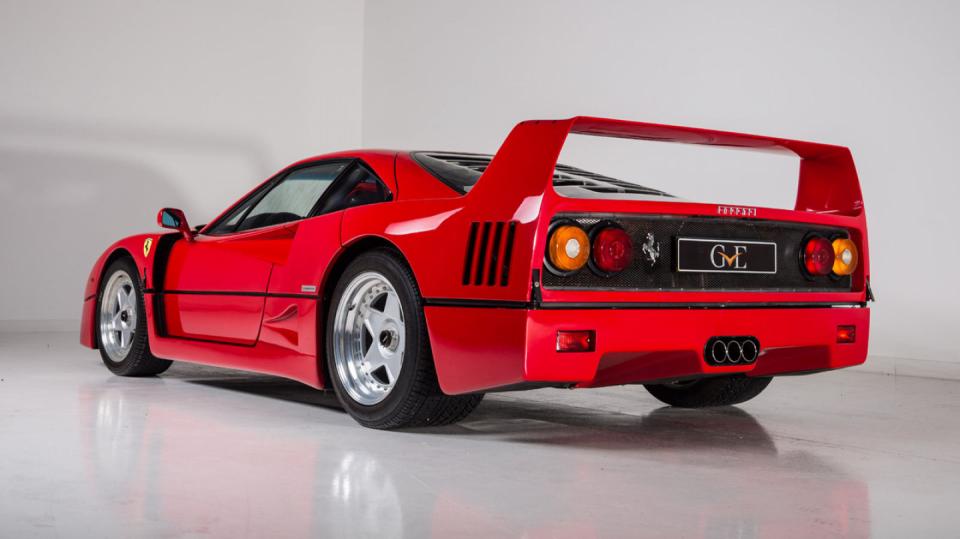 Ferrari F40 je dodnes strhující.